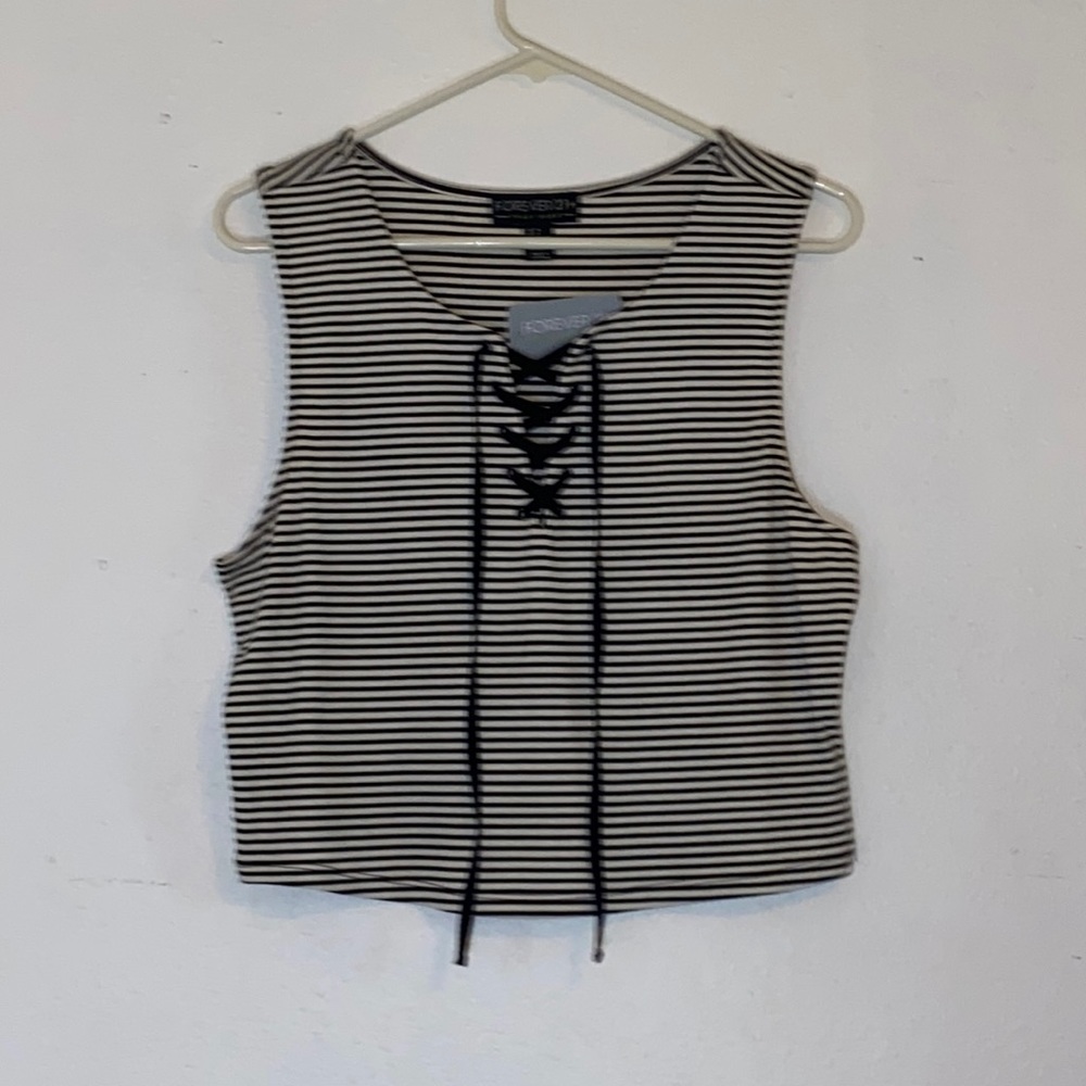 BRAND NEW Forever 21 Top